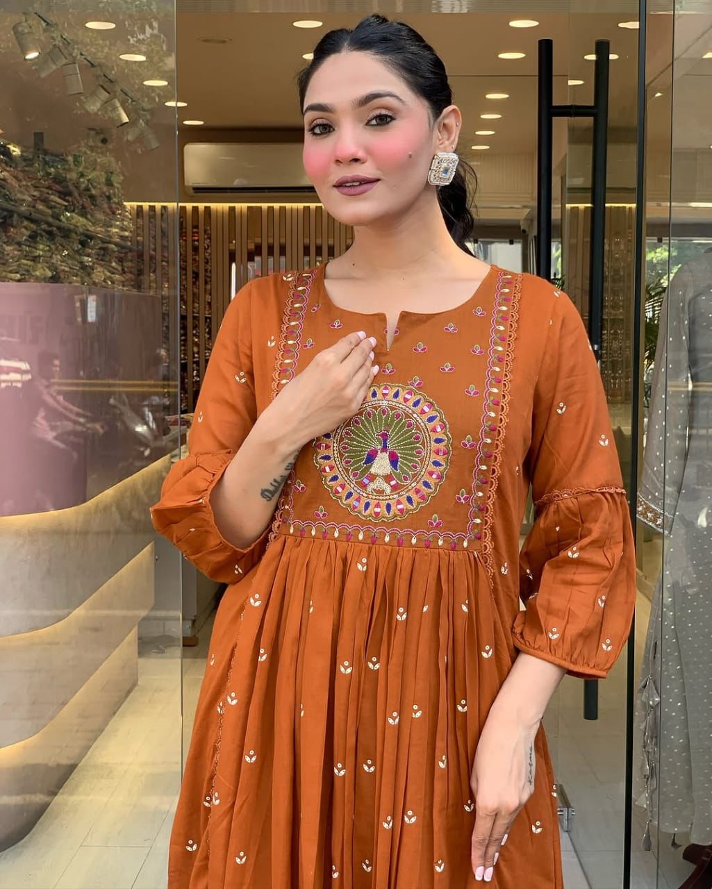 Anarkali kurta set with Cotton Pant & Malmal Dupatta with tier pattern