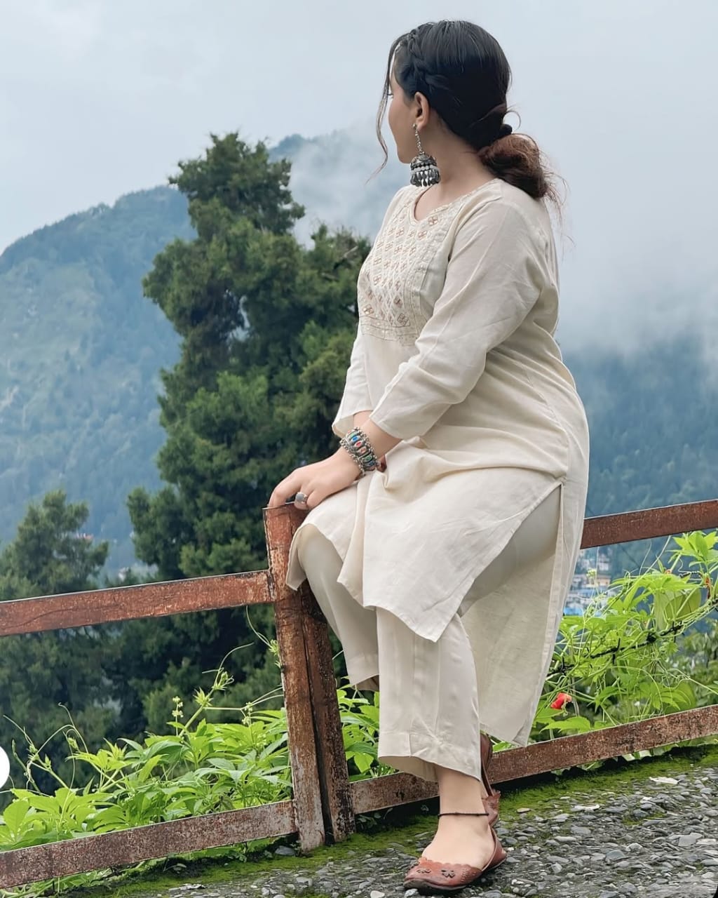 Beautiful Embroidered Khadi Cotton Kurta Set