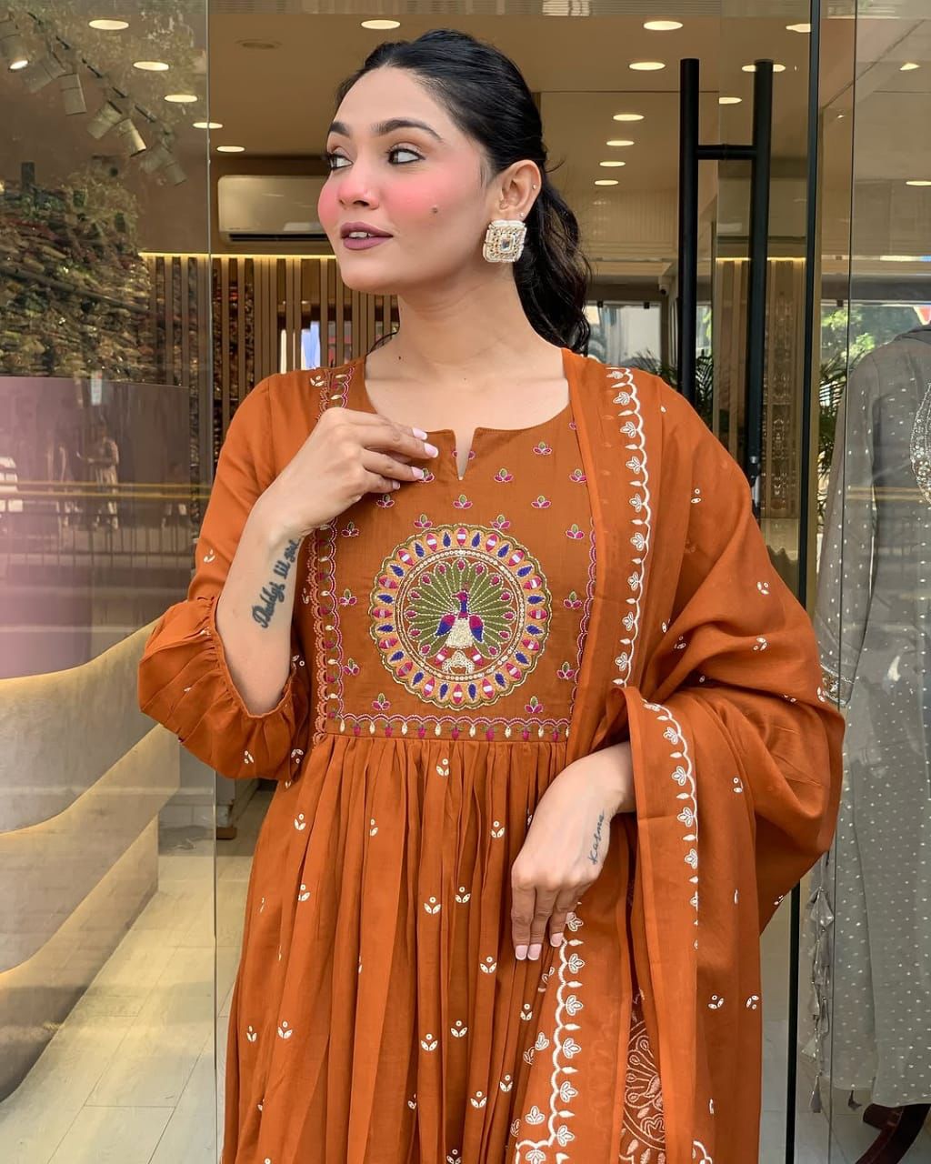 Anarkali kurta set with Cotton Pant & Malmal Dupatta with tier pattern