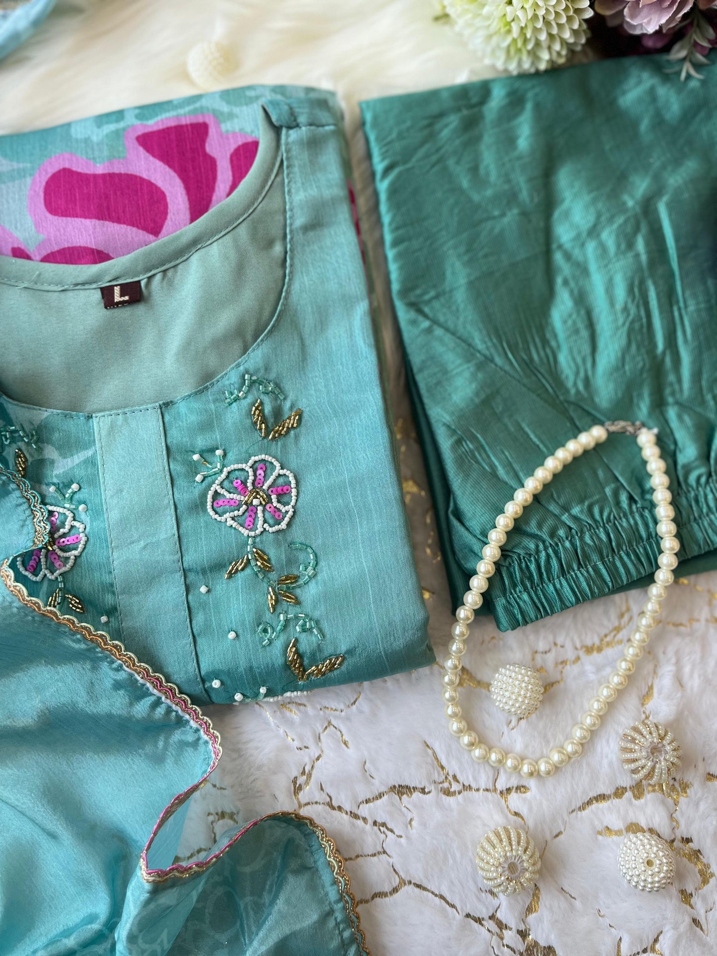 Nooré Chinon Elegance Set