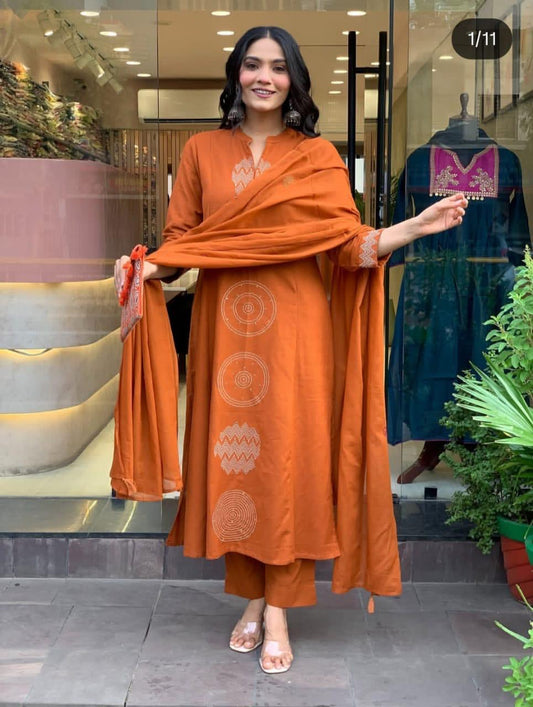 Timeless Elegance – Kurta with Palazzo & Dupatta