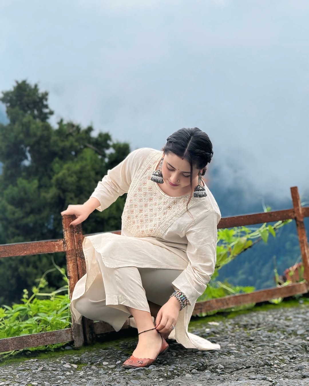 Beautiful Embroidered Khadi Cotton Kurta Set