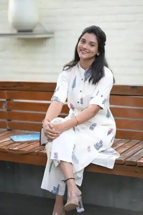 Stylish Slub Cotton Suit Set- RO9762