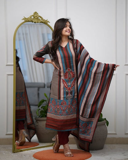 Elegant Rayon Printed Suit Set