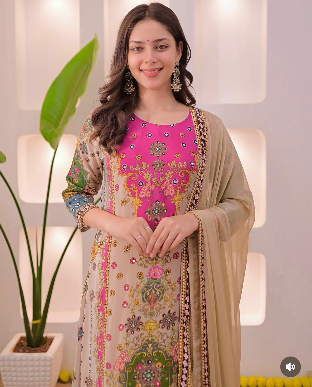 Noori Anarkali Round Palazzo Set