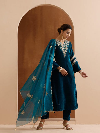Teal Velvet Embroidered Straight Kurta Set with Straight Bottom & Scalloped Dupatta