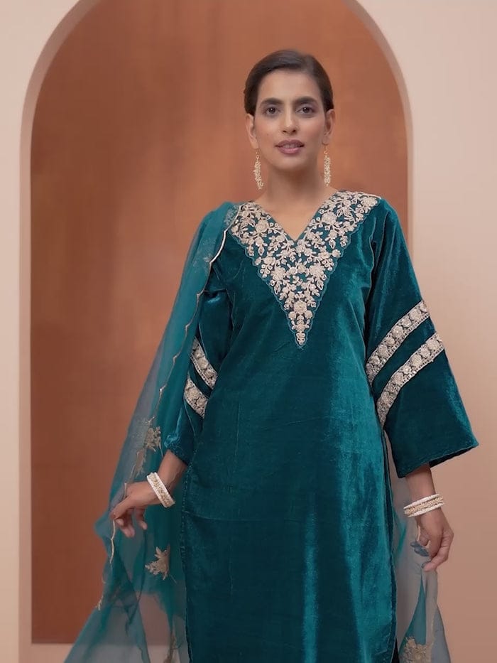 Teal Velvet Embroidered Straight Kurta Set with Straight Bottom & Scalloped Dupatta
