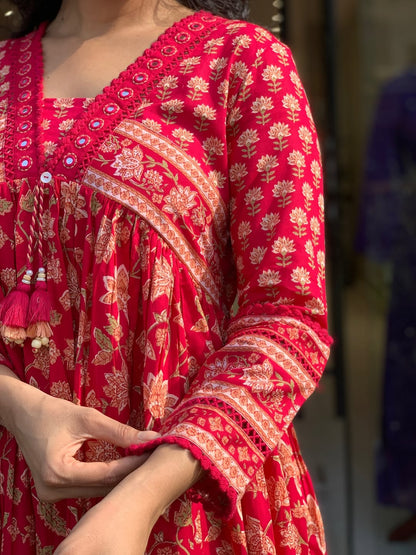 Heavy Pure Cotton Kurti Palazzo Dupatta Set with Lace Work