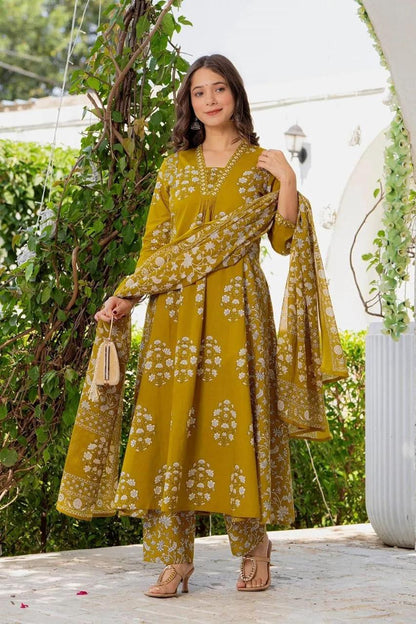 Cotton Grace Ethnic Set