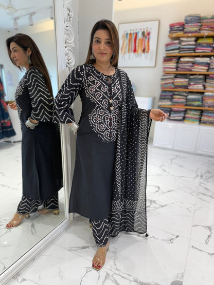 Heavy Cotton Bhandej Print Kurti Set