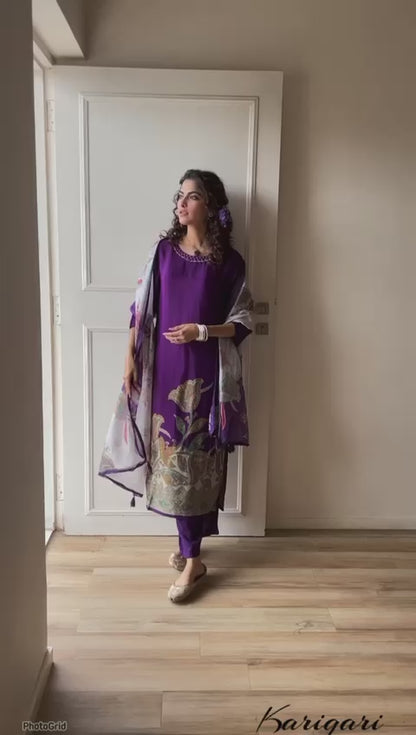 Gulroz – Soft Silk Floral Ensemble
