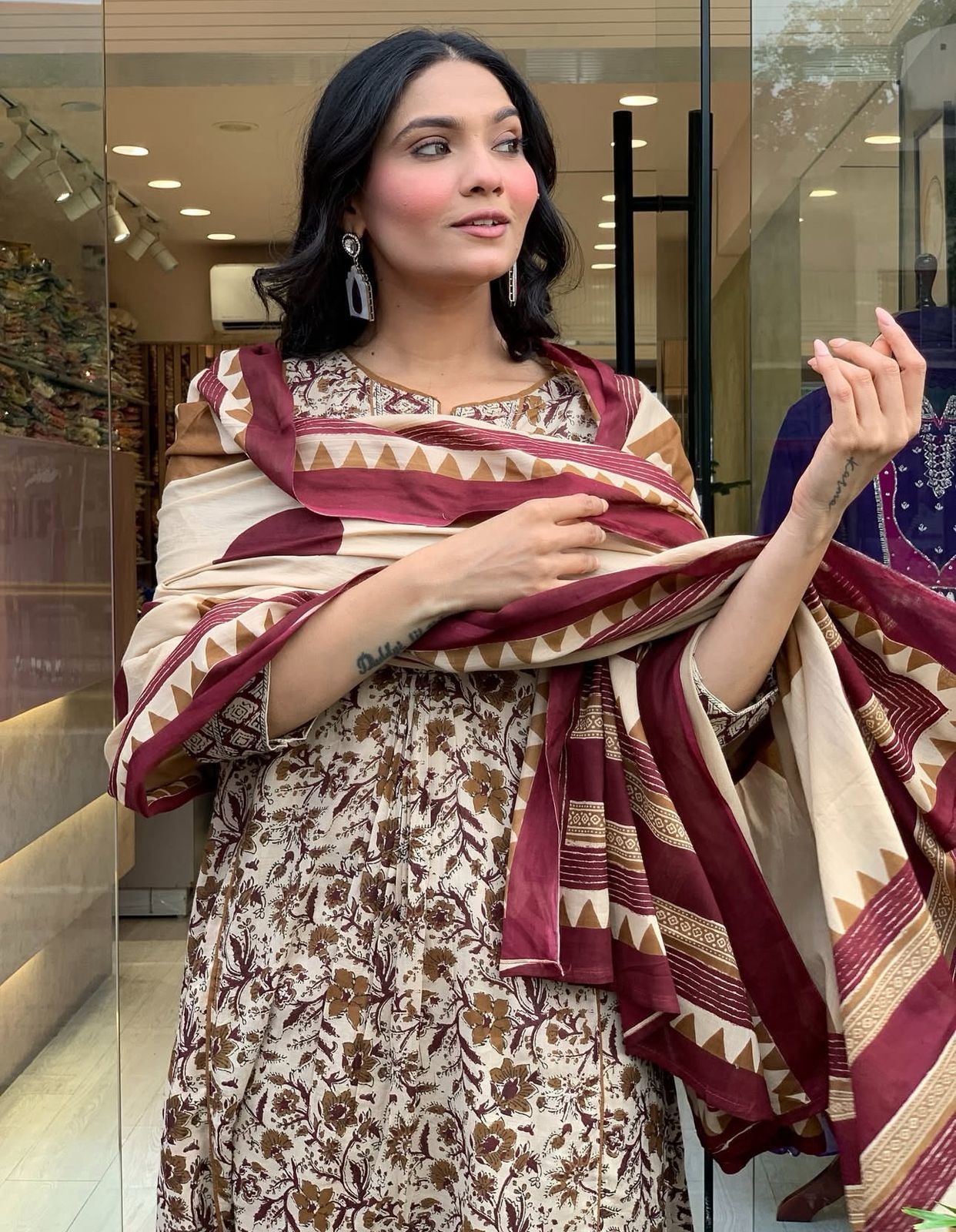 Elegant Flared Anarkali kurta set