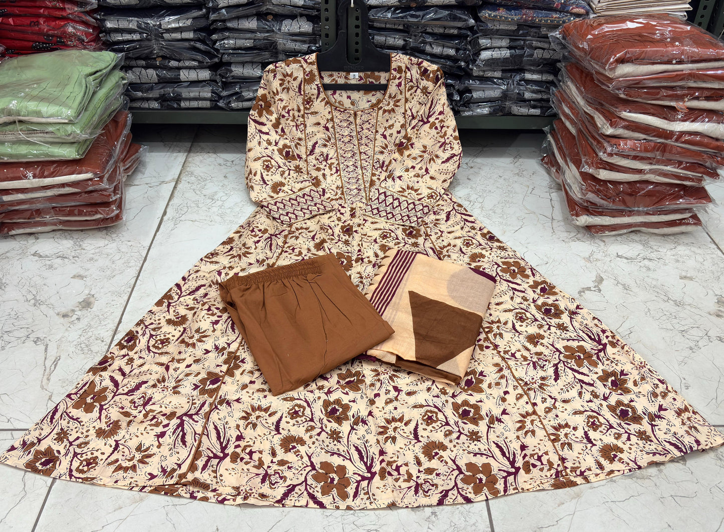 Elegant Flared Anarkali kurta set