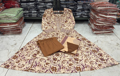 Elegant Flared Anarkali kurta set